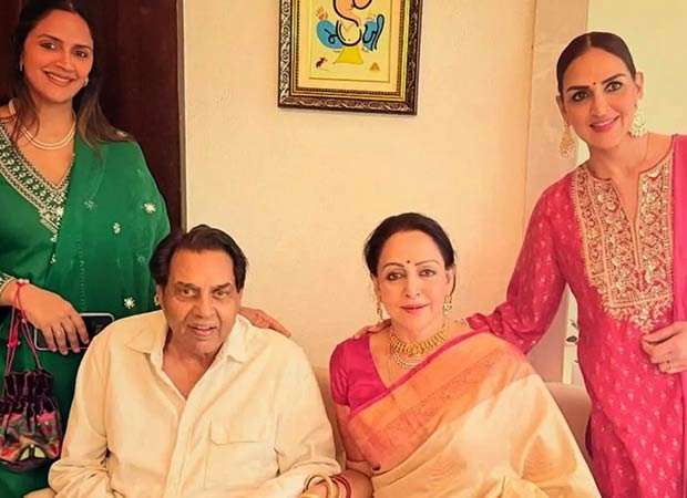 Hema Malini to host Delhi prayer meet for Dharmendra on December 11 with daughters Esha Deol and Ahana Deol : Bollywood News - Bollywood Hungama