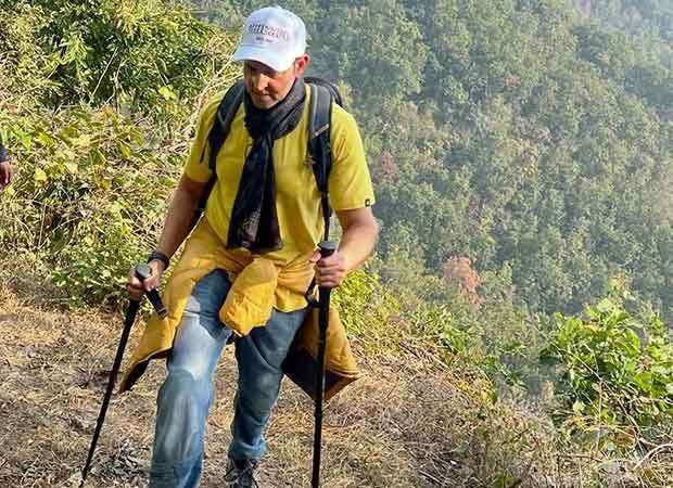 Hrithik Roshan shows love for nature during Uttarakhand trek; see pics : Bollywood News - Bollywood Hungama