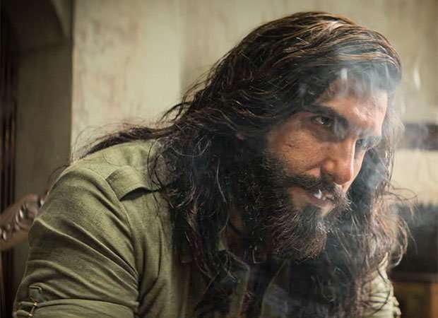 Monday MAYHEM: Dhurandhar’s HUGE hold at Rs. 25 crores on Day 4 sets up Ranveer Singh’s biggest BLOCKBUSTER in years! :Bollywood Box Office - Bollywood Hungama
