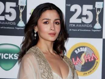 Photos: Alia Bhatt, Daisy Shah, Manoj Bajpayee and others grace the red carpet of the 25th ITA Awards