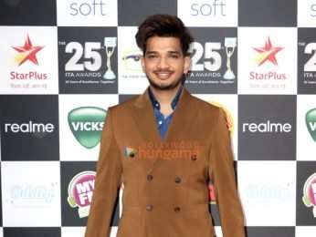 Photos: Alia Bhatt, Daisy Shah, Manoj Bajpayee and others grace the red carpet of the 25th ITA Awards | Parties & Events - Bollywood Hungama