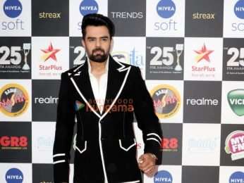 Photos: Alia Bhatt, Daisy Shah, Manoj Bajpayee and others grace the red carpet of the 25th ITA Awards | Parties & Events - Bollywood Hungama