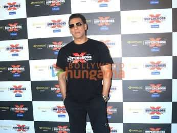 Photos: Salman Khan snapped at Indian Supercross Racing League in Kozhikode, Kerala | Parties & Events - Bollywood Hungama