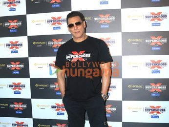 Photos: Salman Khan snapped at Indian Supercross Racing League in Kozhikode, Kerala | Parties & Events - Bollywood Hungama