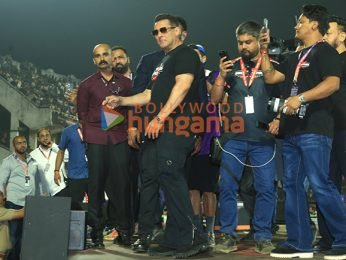 Photos: Salman Khan snapped at Indian Supercross Racing League in Kozhikode, Kerala | Parties & Events - Bollywood Hungama