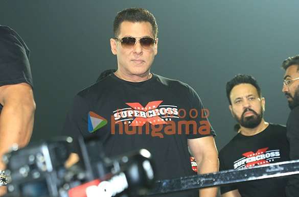 Photos: Salman Khan snapped at Indian Supercross Racing League in Kozhikode, Kerala | Parties & Events - Bollywood Hungama