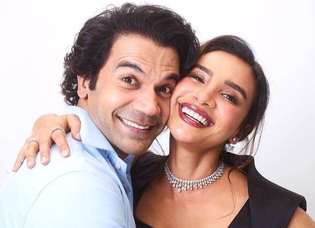 Rajkummar Rao distributes sweets to paparazzi after welcoming baby girl with Patralekhaa : Bollywood News - Bollywood Hungama