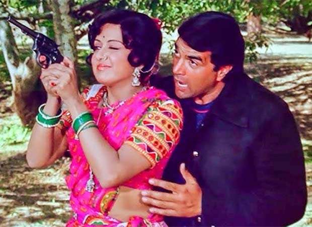 SHOCKING: ‘James Bond’ replaced with ‘Tatya Tope’ in a crucial dialogue; has the team behind Sholay – The Final Cut TAMPERED with the classic? : Bollywood News - Bollywood Hungama