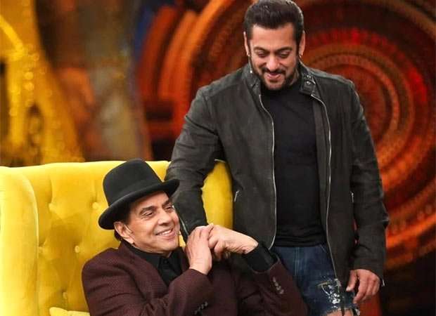 Salman Khan gets emotional over Dharmendra&rsquo;s death: &ldquo;Life goes on&rdquo; : Bollywood News - Bollywood Hungama