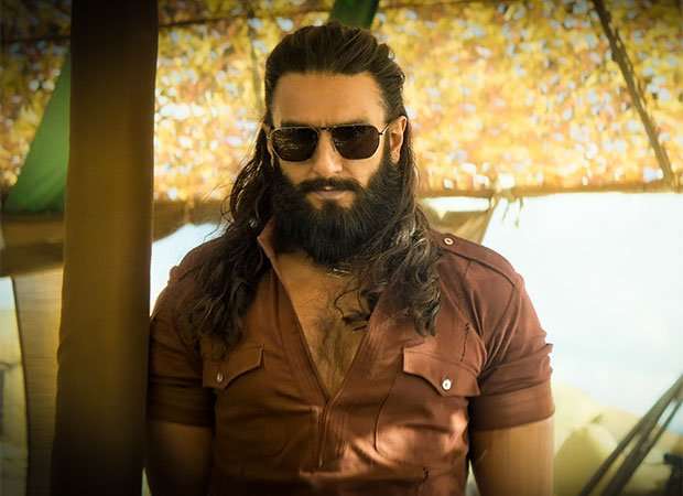 THIS IS INSANE! Dhurandhar’s Thursday beats its own Monday, Tuesday, Wednesday AND Opening Day, enters Rs. 200 cr. club in 7 days :Bollywood Box Office - Bollywood Hungama