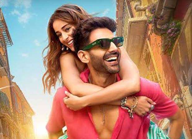 Tu Meri Main Tera Main Tera Tu Meri Day 2 Box Office Estimate: Drops 42% to Rs. 4.5 cr. with Saturday&ndash;Sunday now make-or-break :Bollywood Box Office - Bollywood Hungama