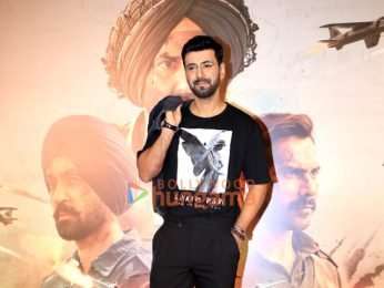 Photos: Sunny Deol, Varun Dhawan, Suniel Shetty, Sonam Bajwa and others grace the premiere of Border 2 | Parties & Events - Bollywood Hungama