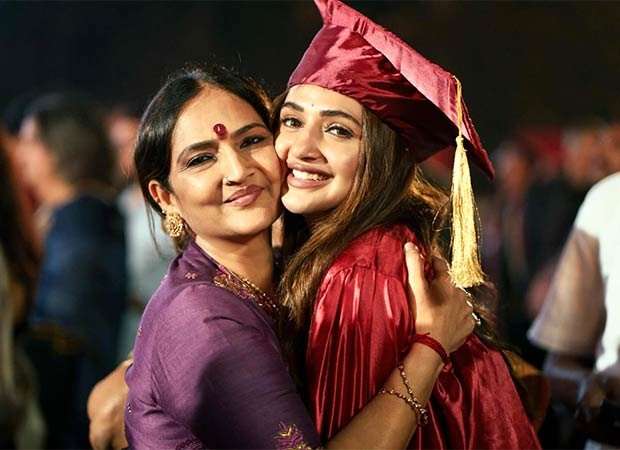 Sreeleela completes MBBS, shares emotional note as she introduces herself as &lsquo;Dr. Sreeleela&rsquo; : Bollywood News - Bollywood Hungama