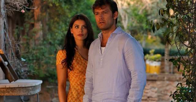 Under The Stars - Film Review - Eye For Film