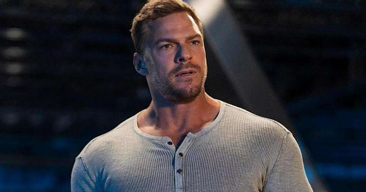 Alan Ritchson&rsquo;s Forgotten Comedy Movie Is Leaving Netflix Soon