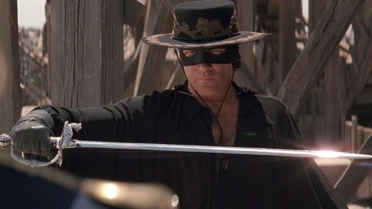 Antonio Banderas with sword in The Mask of Zorro