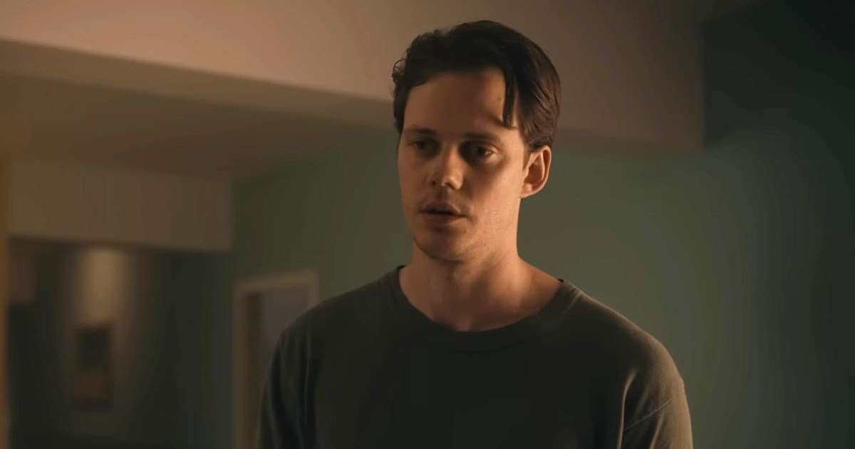 Bill Skarsg&aring;rd&rsquo;s '70s-Based Crime Movie Sets Netflix Streaming Release Date&nbsp;