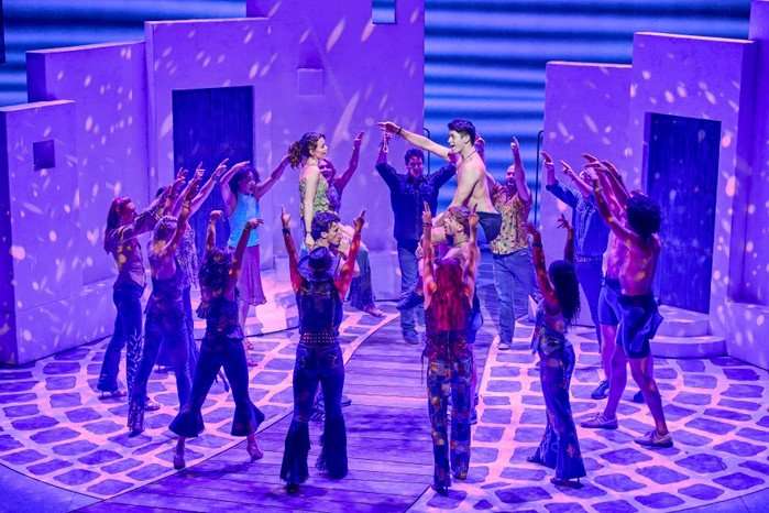 Mamma Mia! London cast 2024