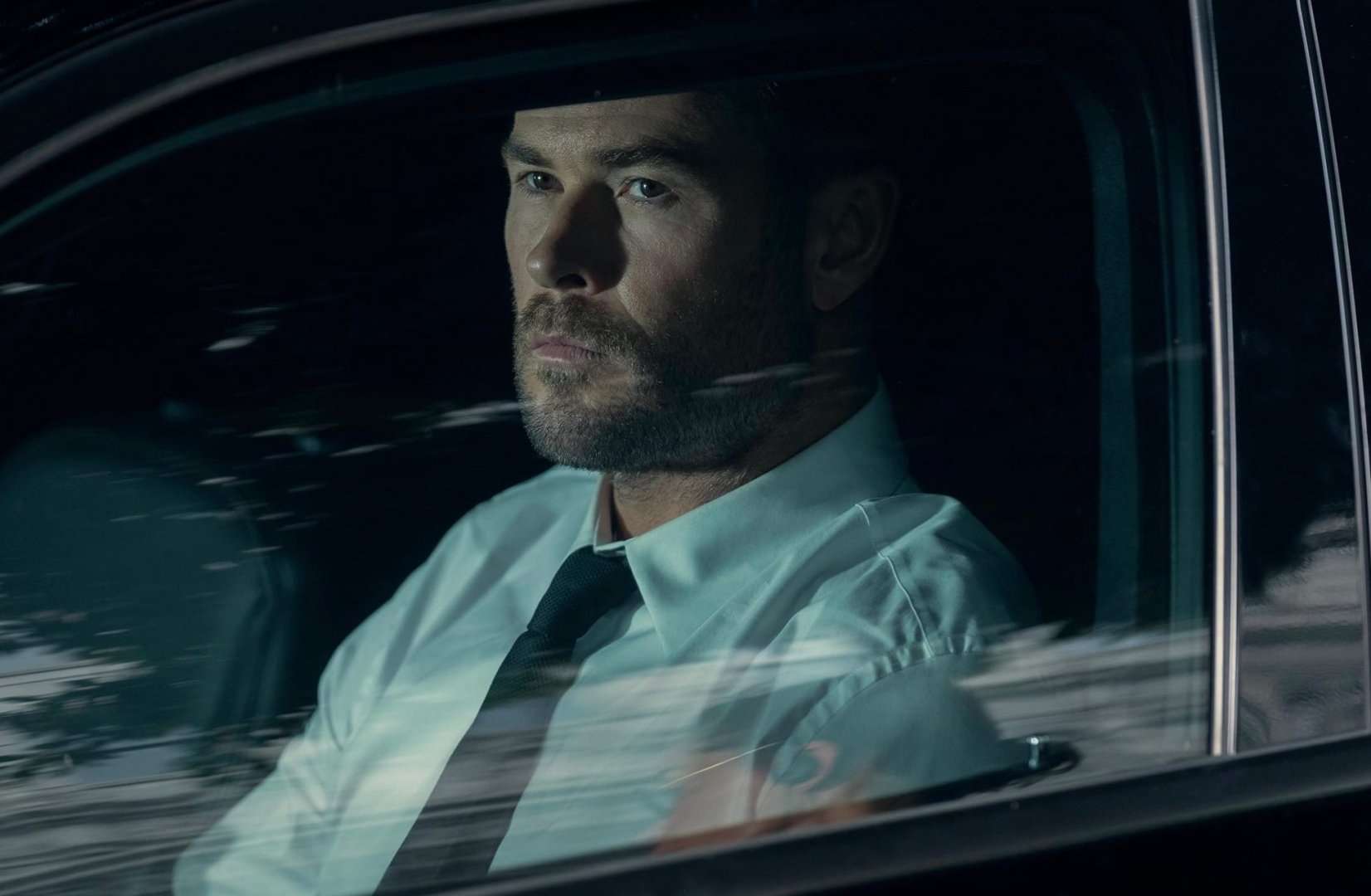 Chris-Hemsworth-in-the-movie-Crime-101-Prime-video-originals