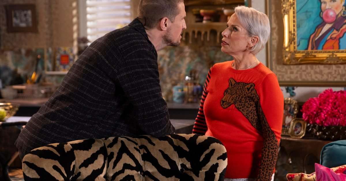 Coronation Street airs brutal showdown between Debbie and Carl Webster as she orders him to leave in early ITVX release