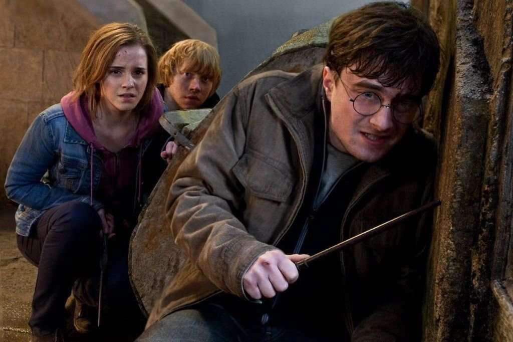 Daniel Radcliffe and Emma Watson in Harry Potter and the Deathly Hallows Part 2