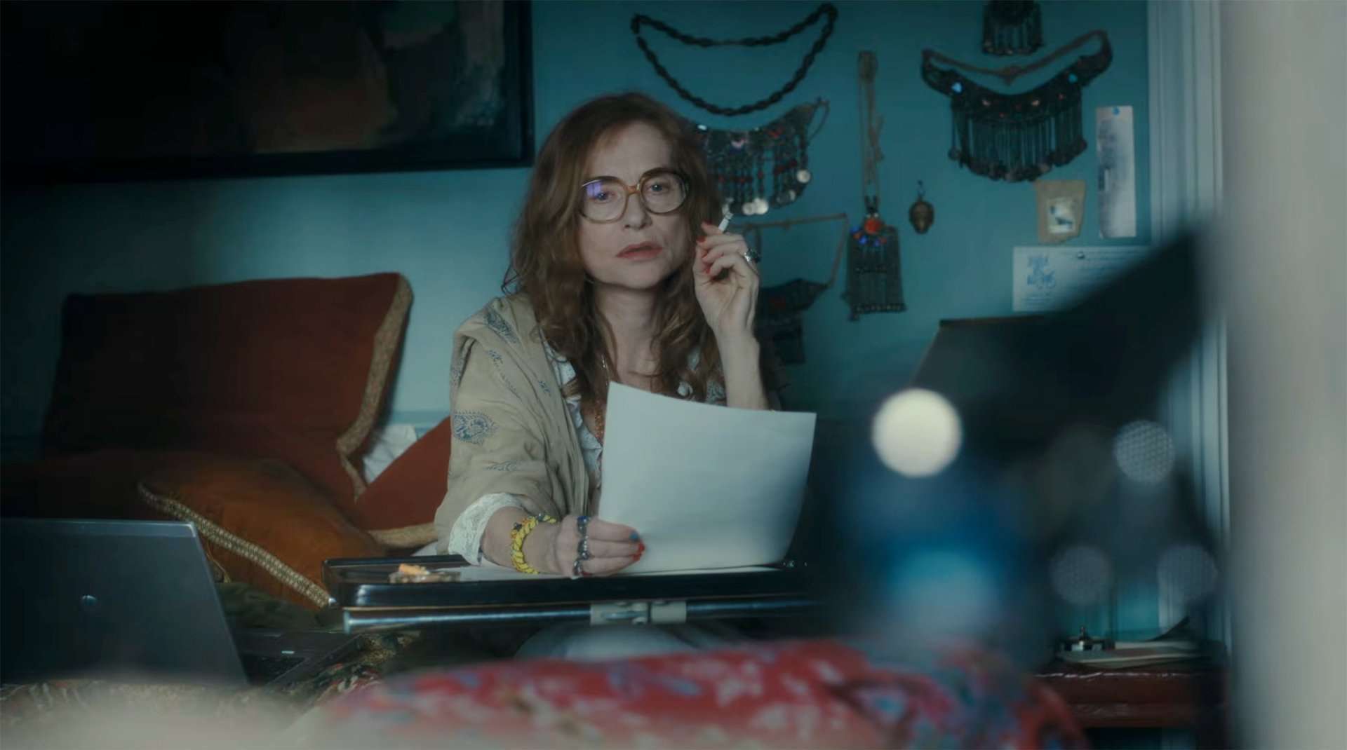 First Trailer for Farhadi's Film 'Parallel Tales' w/ Huppert, Efira, Cassel | FirstShowing.net