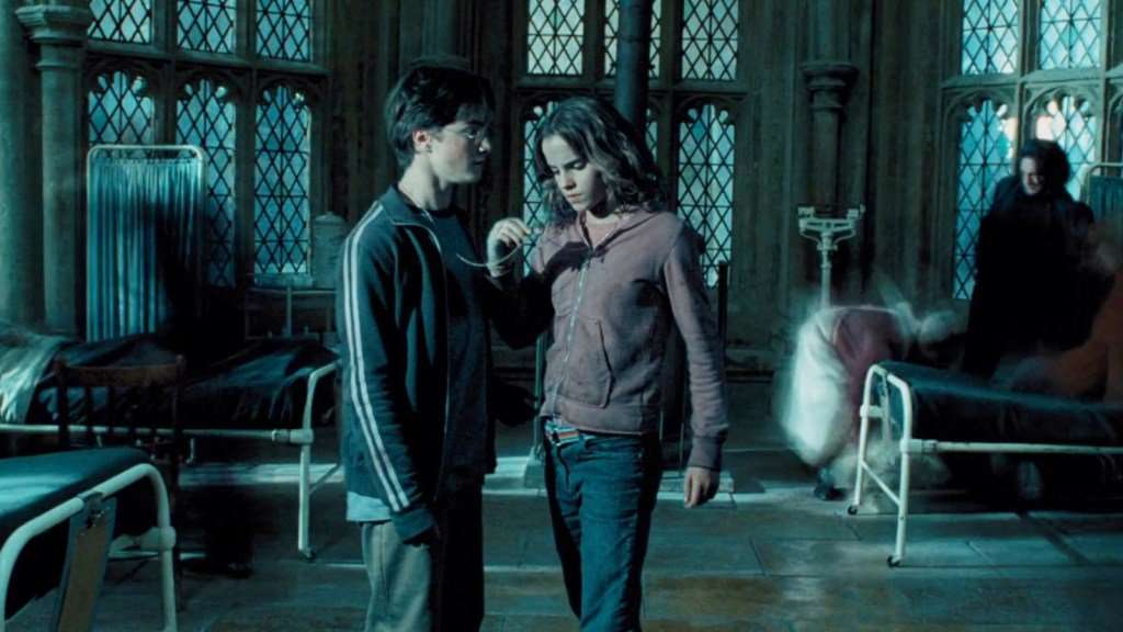 15 Plot Holes So Big You Can Drive a Truck Through Them | Den of Geek