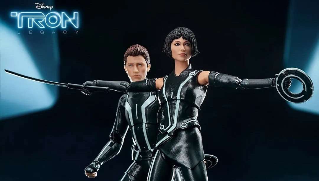 Hasbro goes back to The Grid with TRON: Legacy action figures