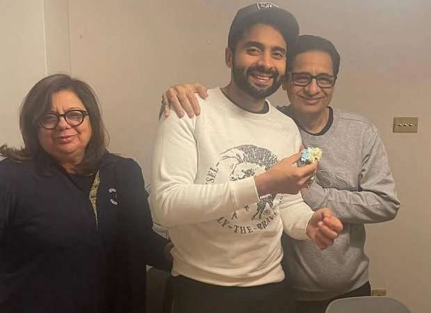 Jackky Bhagnani pens emotional note for father Vashu Bhagnani on his birthday; shares unseen family photos