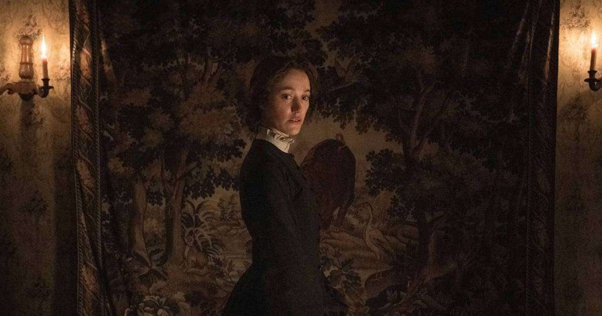 Maika Monroe & Jason Isaacs&rsquo; Victorian Psycho Gets Poster, New Look Ahead of Cannes Debut
