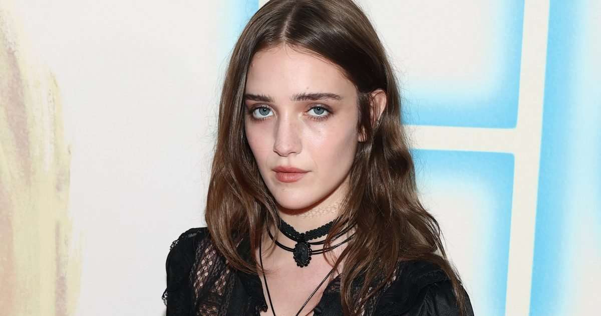 Mr & Mrs Smith season 2 replaces Yellowjackets star as returning series gets major update