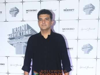 Photos: Aamir Khan, Javed Akhtar, Rajkumar Hirani, Anil Kapoor, Sooraj Barjatya and others grace the red carpet celebration of Boman Irani's Spiral Bound
