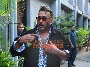 Photos: Jackie Shroff snapped in Andheri