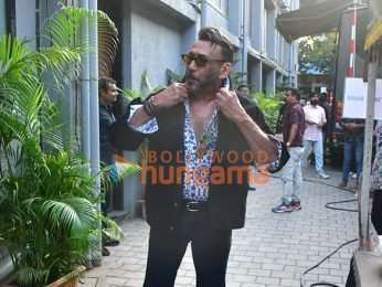 Photos: Jackie Shroff snapped in Andheri