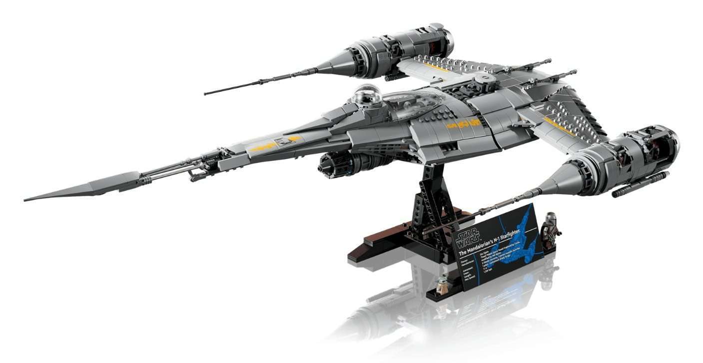 The Mandalorian N-1 Starfighter gets the LEGO Star Wars Ultimate Collector Series treatment