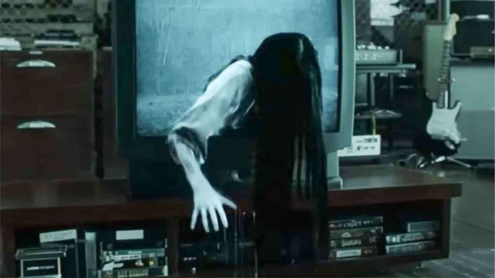 The Top 10 Most Iconic Jump Scares in Horror Movie History | Den of Geek