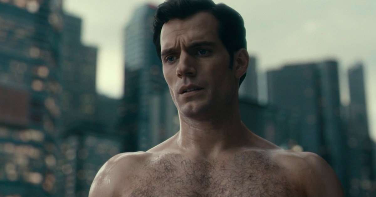 Zack Snyder Shares Shirtless Henry Cavill's Unseen Clark & Lois Bedroom Photo