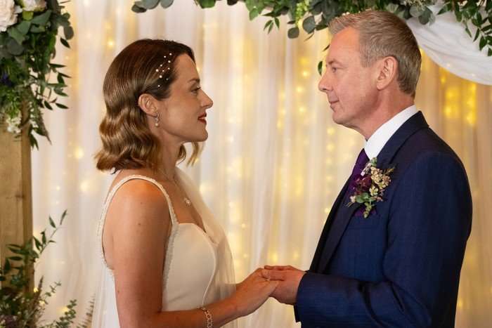 John Simm and Zo&euml; Tapper in Grace.