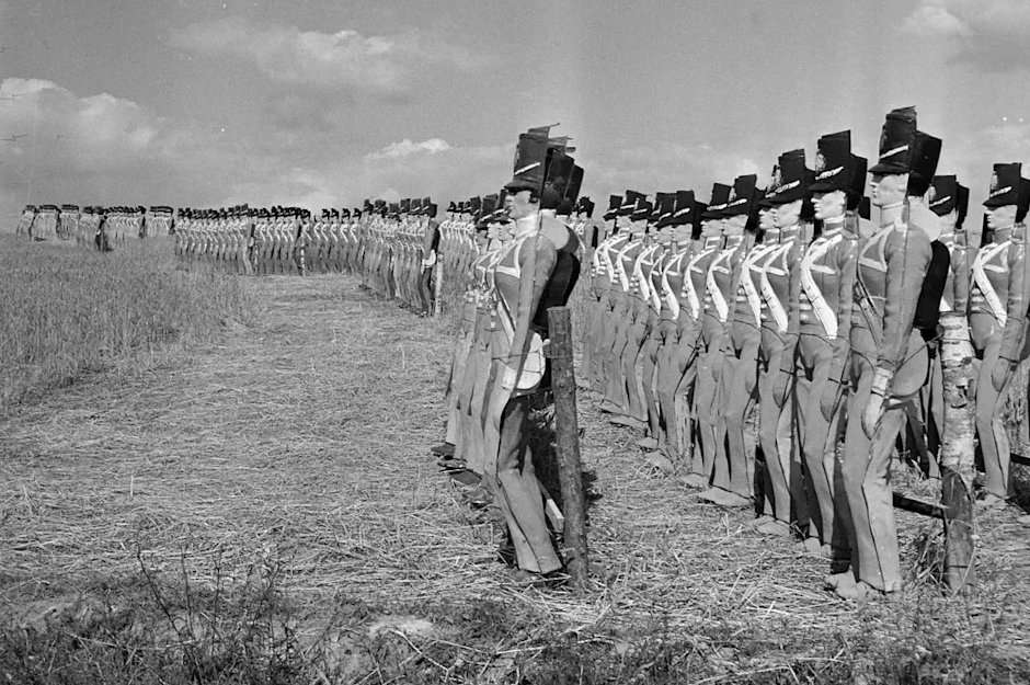 20 Fun Photos Taken Behind the Scenes of Movies from the 1970s | Den of Geek