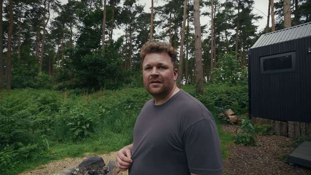 Found Friday: Loner (2026) - Morbidly Beautiful