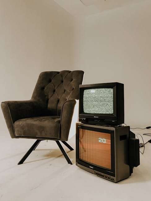 Hollywood Web Series vs. Traditional TV: A Comparative Analysis