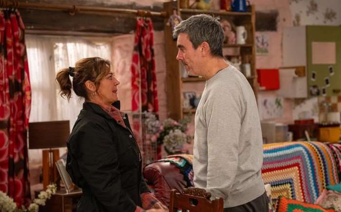 Cain shouts at Moira in a scene from Emmerdale