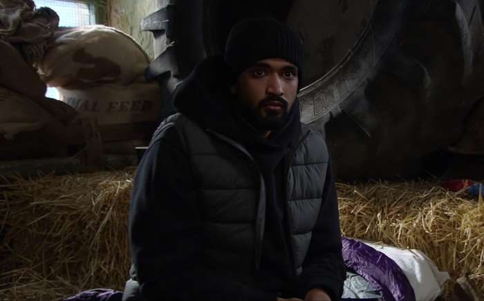 Kammy sits alone in a barn in Emmerdale