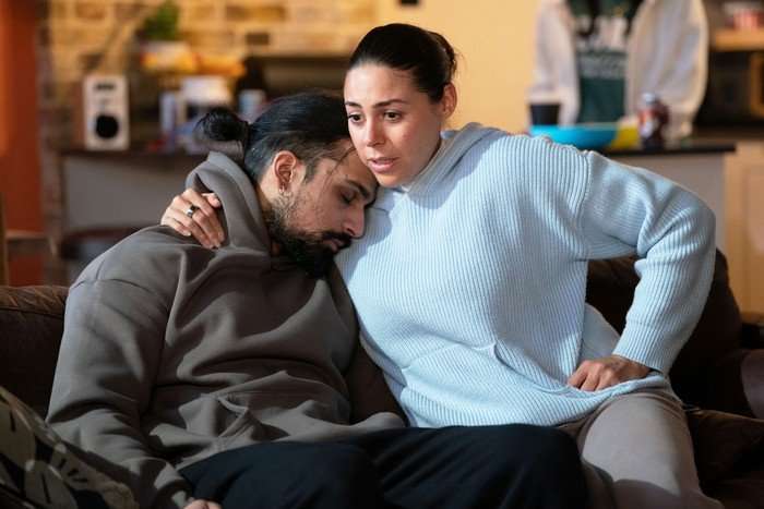 557117,TITLE:Eastenders Priya comforts Ravi in EastEnders