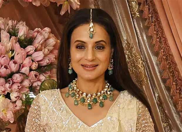 Ameesha Patel takes cryptic dig at &ldquo;fake PR machinery&rdquo; in series of explosive tweets; claims actresses without solo blockbusters are calling themselves stars