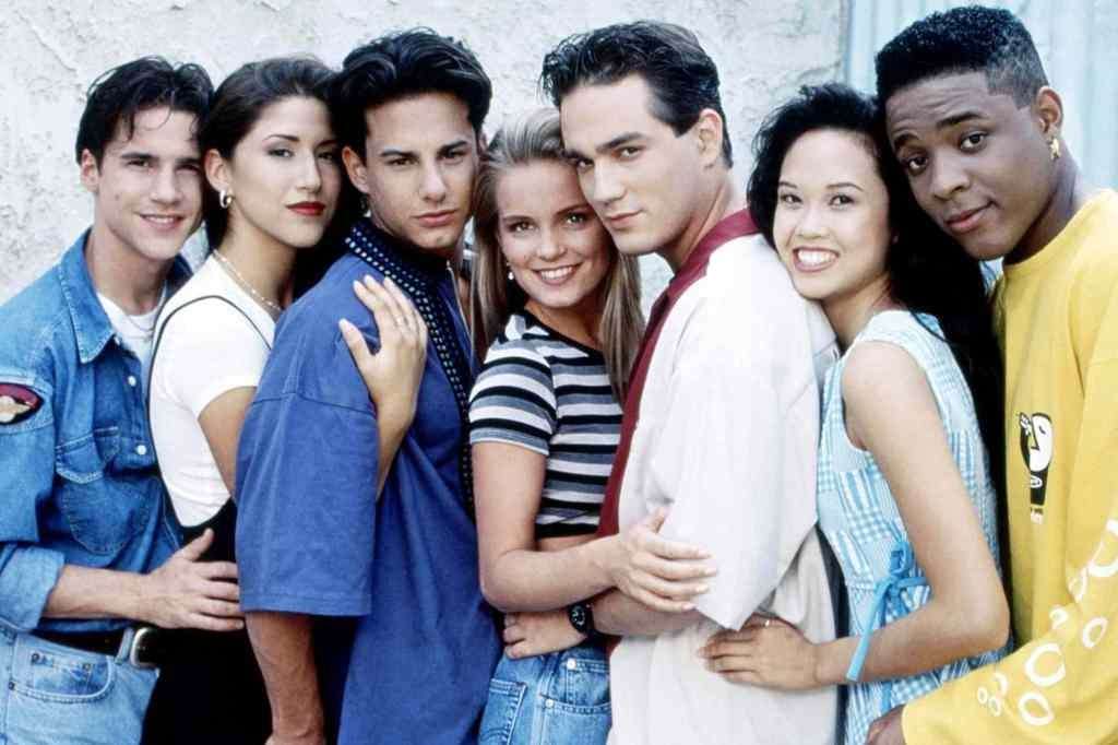 15 People Share the '90s Show They're Convinced Only They Remember | Den of Geek