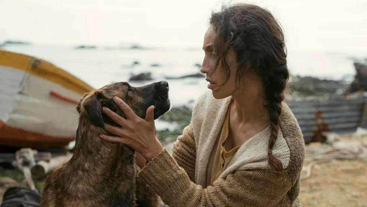 Cannes 2026: 'La Perra' is a Chilean Dog Movie Distracted by Grief | FirstShowing.net