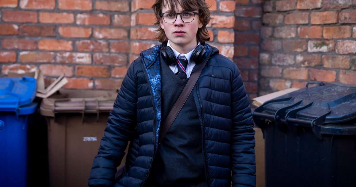 Coronation Street airs worrying Sam Blakeman scenes as his hallucinations worsen in early ITVX release