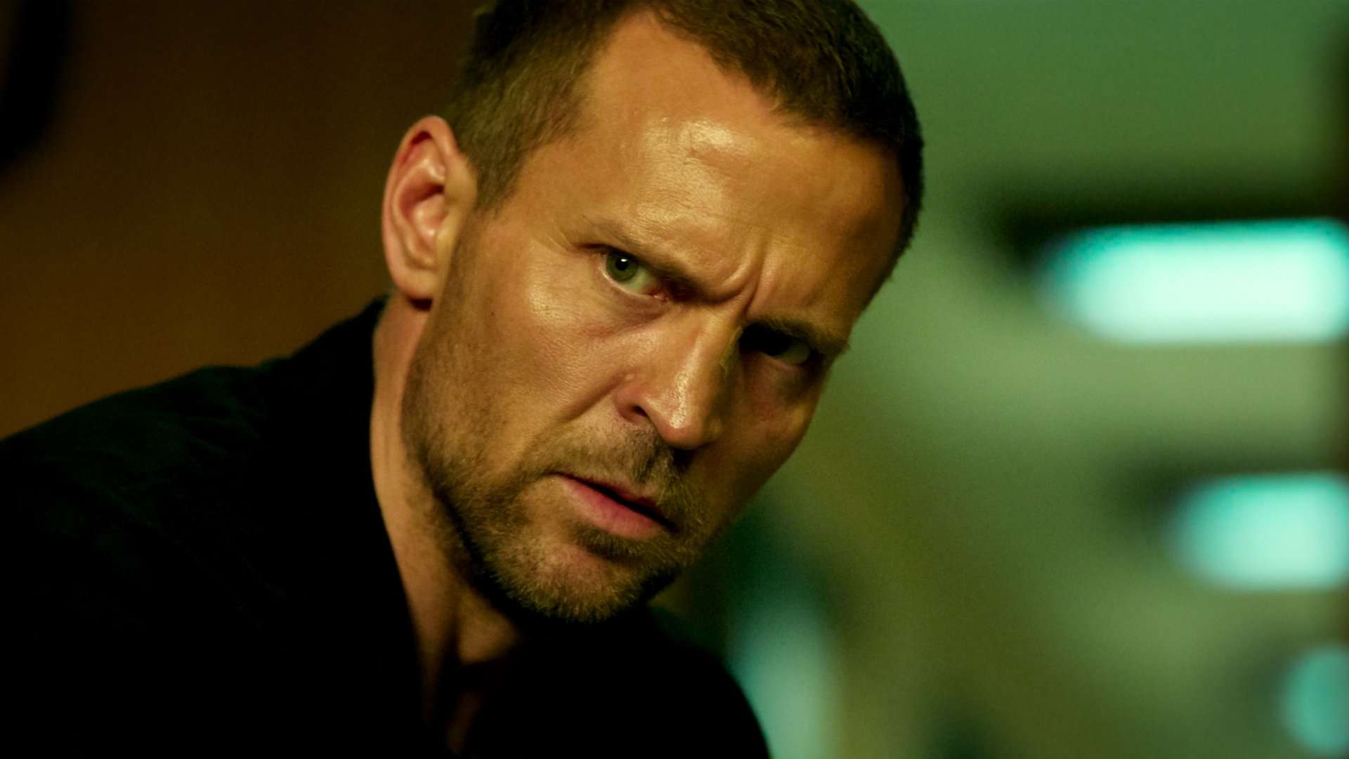 Detective Hole N S1 E4 00 37 40 14 Ronald Plante Netflix