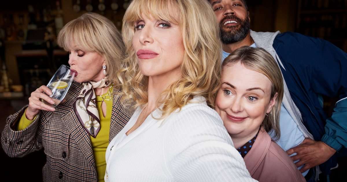 Has Amandaland been renewed for season 3?